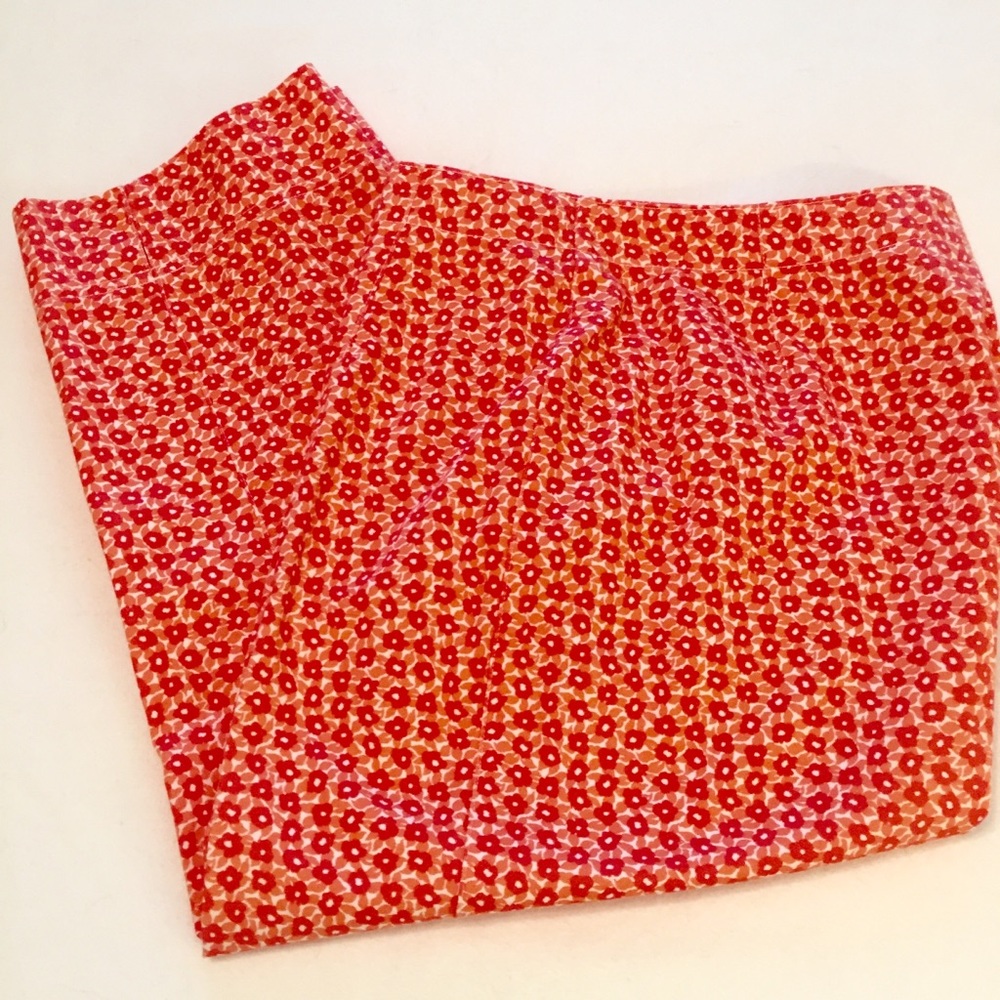 Liz Claiborne Cotton Capris. Size 8